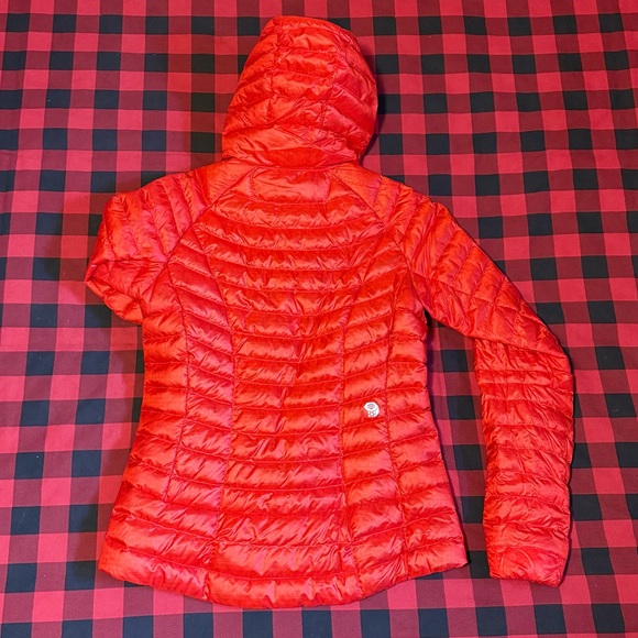 Mountain Hardware Phantom Hoody in Fiery Red - Picture 5 of 8